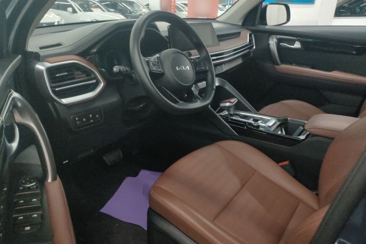 Used Kia Sportage R 2021 Ace 2.0L Splendid Edition Interior 3