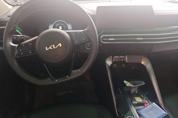 Used Kia Sportage R 2021 Ace 2.0L Challenge Edition Center Console