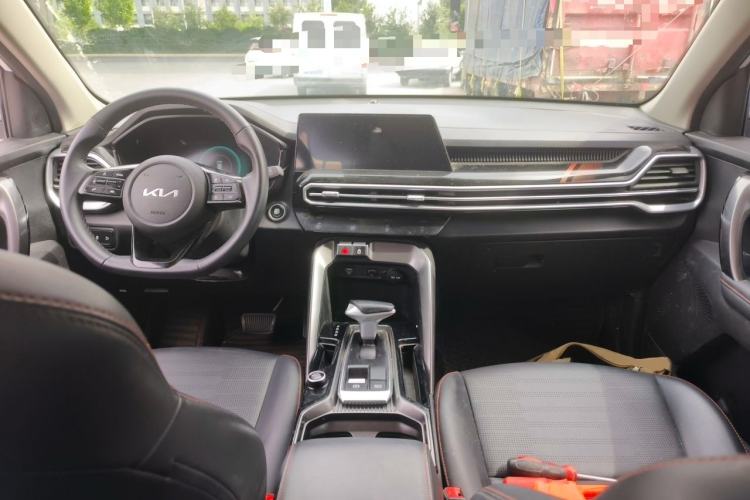 Used Kia Sportage R 2021 Ace 2.0L Challenge Edition Center Console