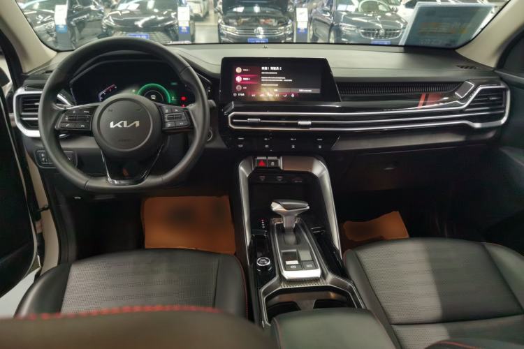 Used Kia Sportage R 2021 Ace 2.0L Challenge Edition Center Console