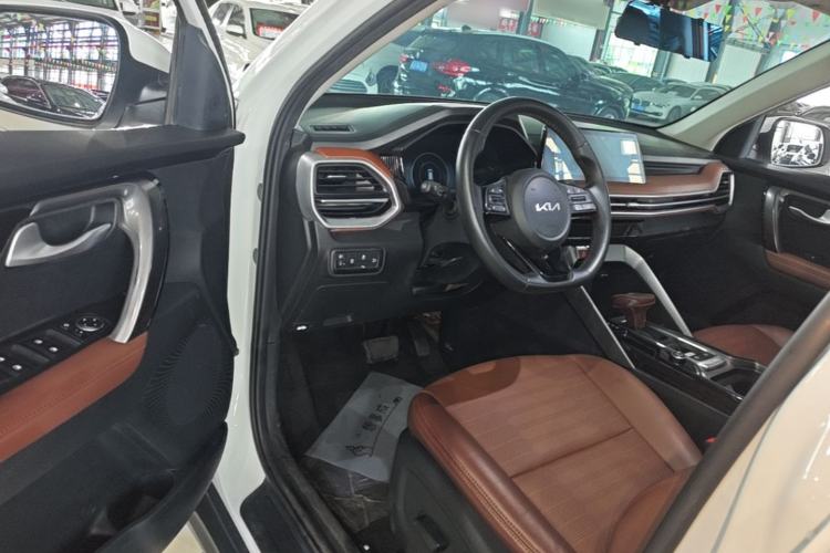 Used Kia Sportage R 2021 Ace 2.0L Splendid Edition Driver Seat