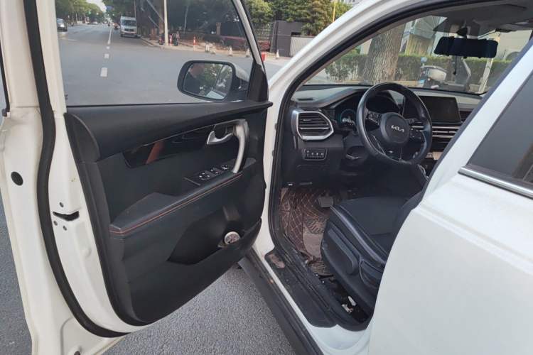 Used Kia Sportage R 2021 Ace 2.0L Challenge Edition Driver Seat