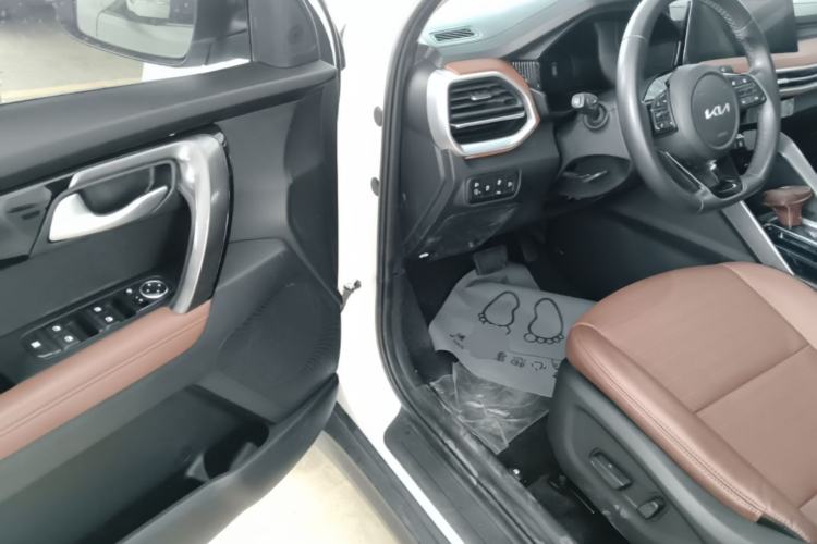 Used Kia Sportage R 2021 Ace 2.0L Splendid Edition Driver Seat