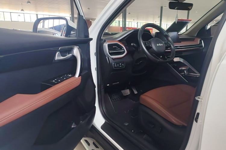 Used Kia Sportage R 2021 Ace 2.0L Splendid Edition Driver Seat