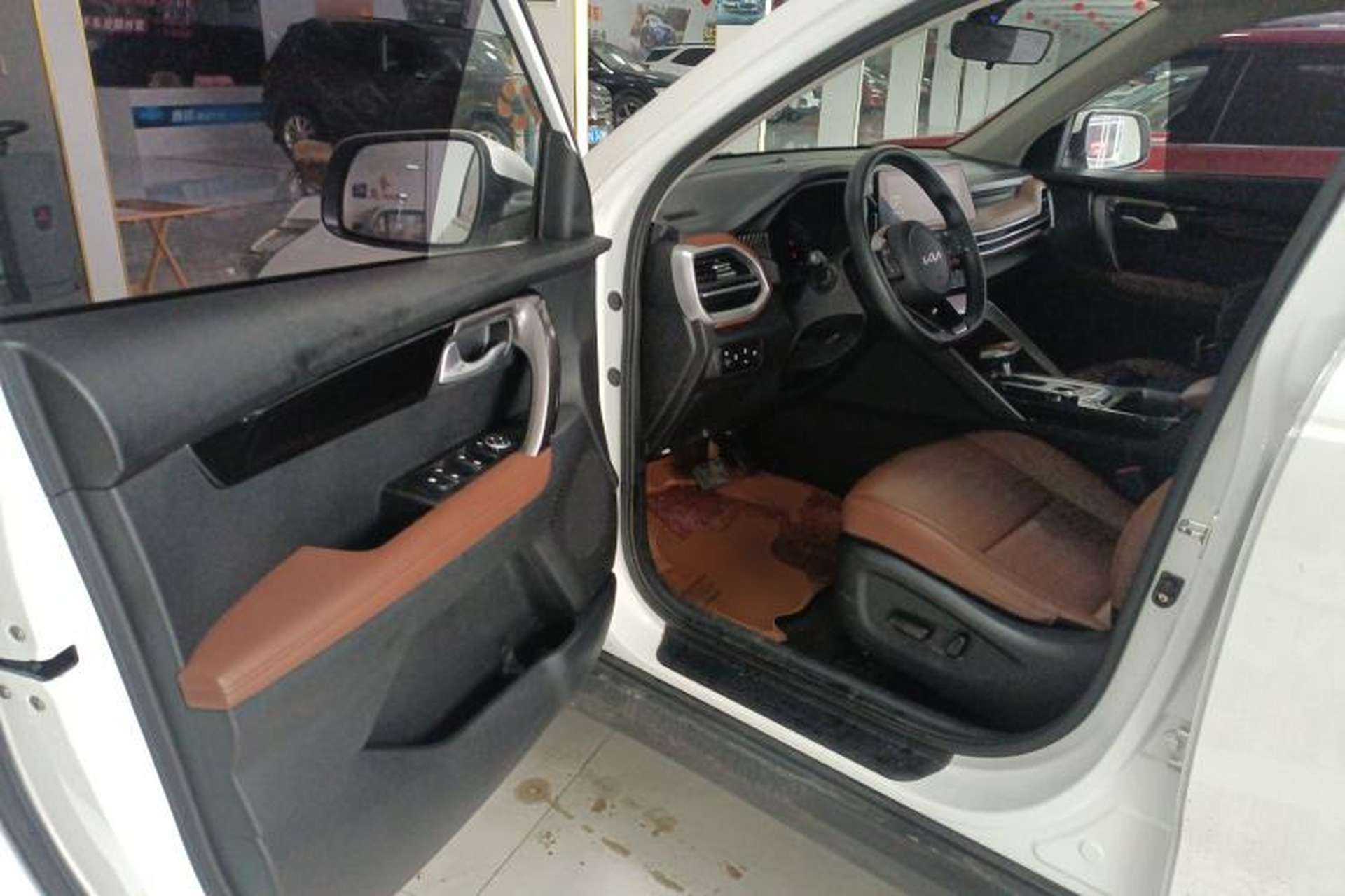 Used Kia Sportage R 2021 Ace 2.0L Splendid Edition Driver Seat