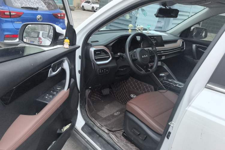Used Kia Sportage R 2021 Ace 2.0L Splendid Edition Driver Seat