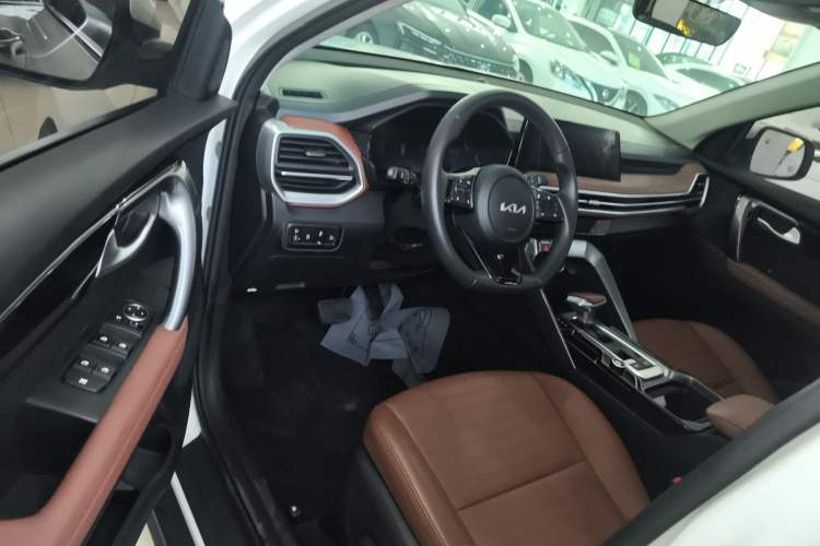 Used Kia Sportage R 2021 Ace 2.0L Splendid Edition Driver Seat