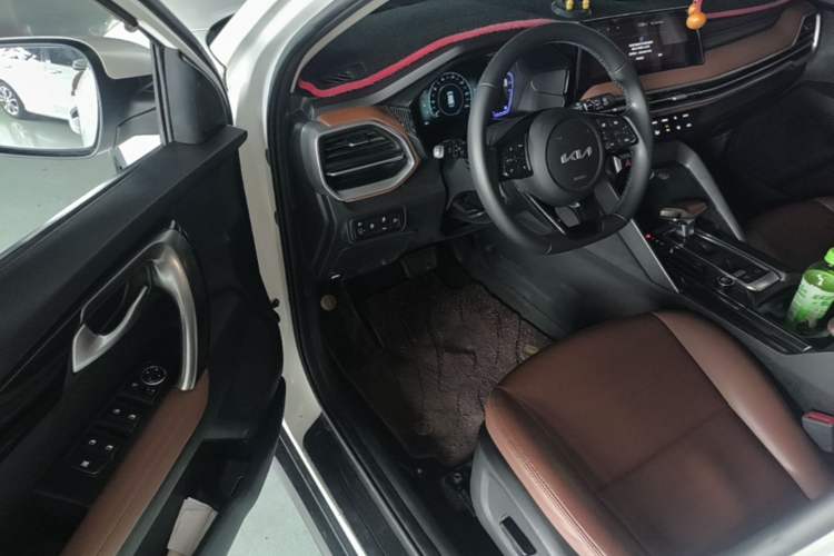 Used Kia Sportage R 2021 Ace 2.0L Splendid Edition Driver Seat