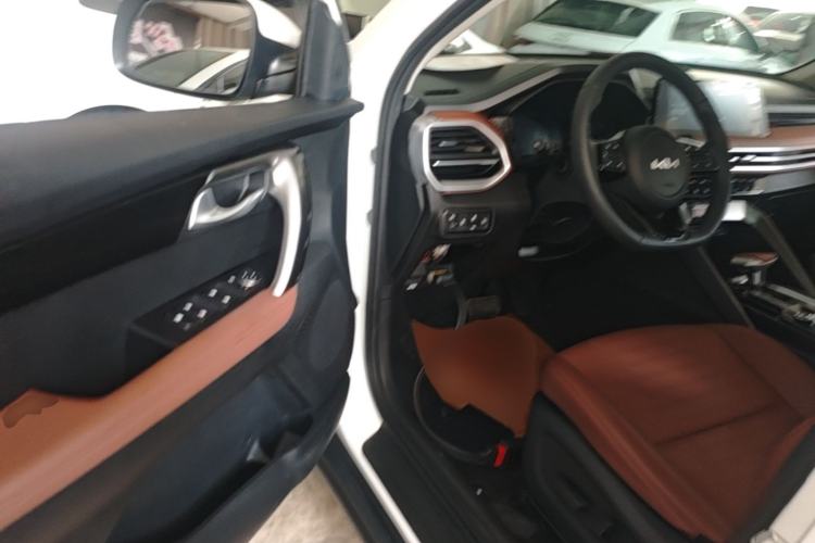 Used Kia Sportage R 2021 Ace 2.0L Splendid Edition Driver Seat