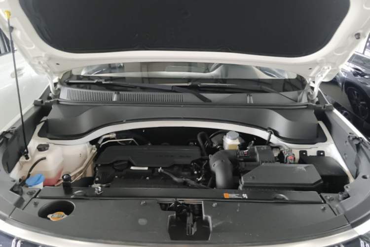 Used Kia Sportage R 2021 Ace 2.0L Splendid Edition Engine Bay
