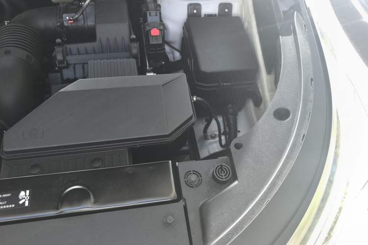 Used Kia Sportage R 2021 Ace 2.0L Splendid Edition Engine Bay Left