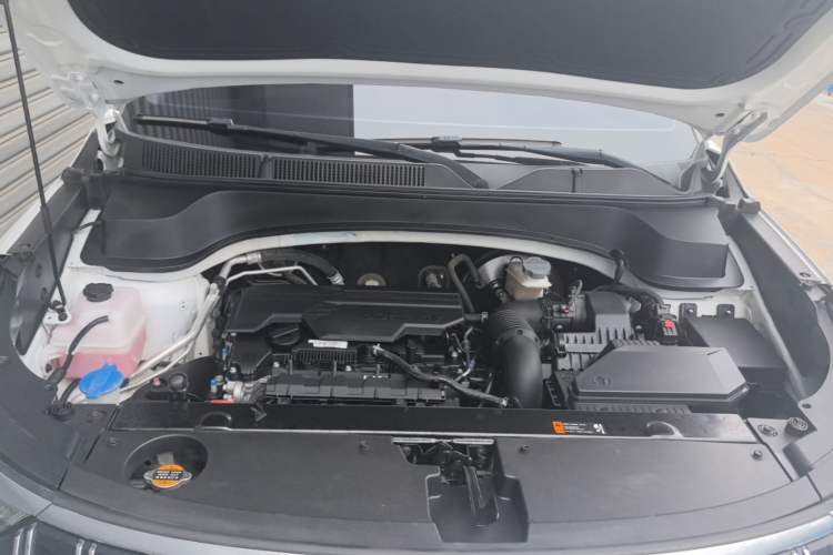 Used Kia Sportage R 2021 Ace 2.0L Splendid Edition Engine Bay