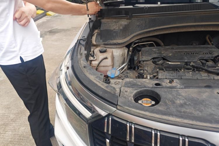 Used Kia Sportage R 2021 Ace 2.0L Splendid Edition Engine Bay Right