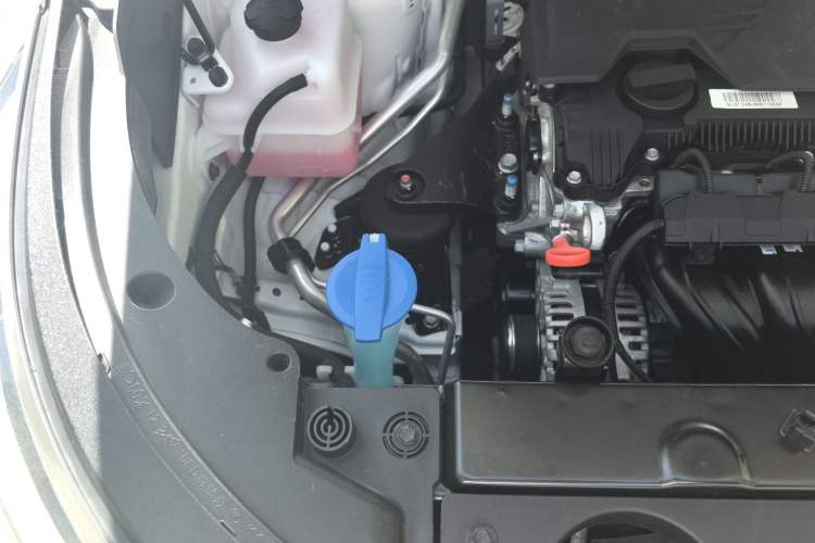 Used Kia Sportage R 2021 Ace 2.0L Splendid Edition Engine Bay Right