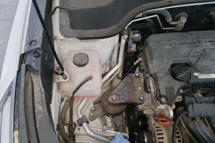 Used Kia Sportage R 2021 Ace 2.0L Splendid Edition Engine Bay Right