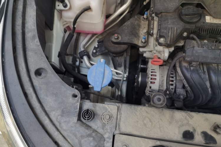 Used Kia Sportage R 2021 Ace 2.0L Splendid Edition Engine Bay Right