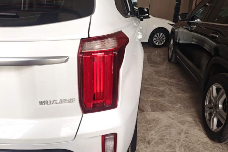 Used Kia Sportage R 2021 Ace 2.0L Splendid Edition Exterior 1