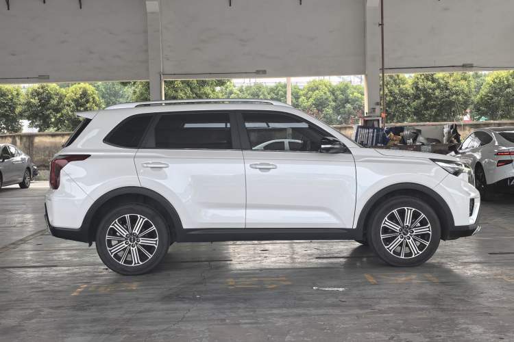 Used Kia Sportage R 2021 Ace 2.0L Splendid Edition Exterior 3