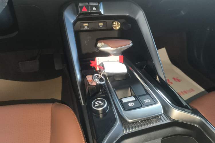 Used Kia Sportage R 2021 Ace 2.0L Splendid Edition Gear Lever