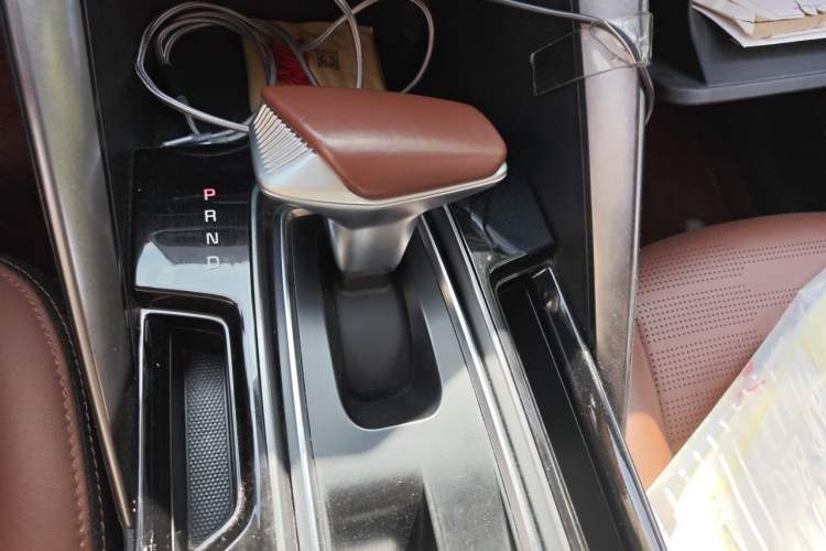 Used Kia Sportage R 2021 Ace 2.0L Splendid Edition Gear Lever