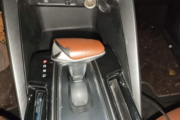 Used Kia Sportage R 2021 Ace 2.0L Splendid Edition Gear Lever