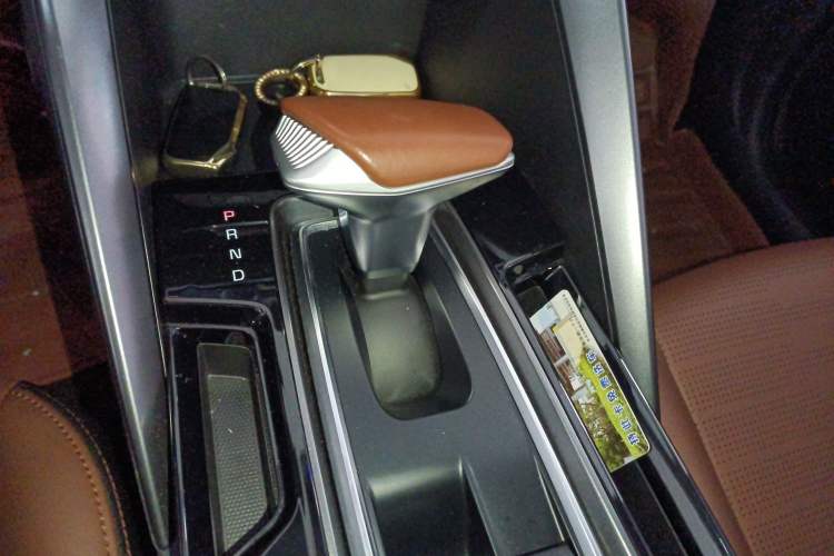 Used Kia Sportage R 2021 Ace 2.0L Splendid Edition Gear Lever