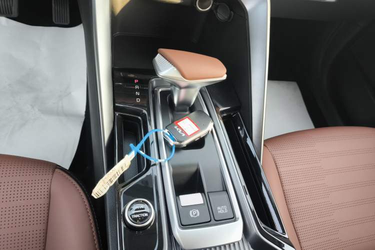 Used Kia Sportage R 2021 Ace 2.0L Splendid Edition Gear Lever