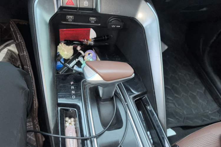 Used Kia Sportage R 2021 Ace 2.0L Splendid Edition Gear Lever