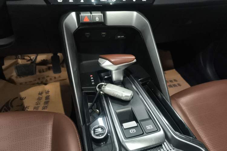 Used Kia Sportage R 2021 Ace 2.0L Splendid Edition Gear Lever