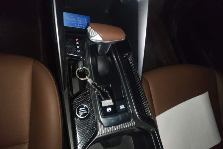 Used Kia Sportage R 2021 Ace 2.0L Splendid Edition Gear Lever