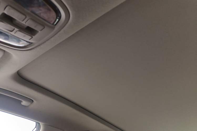 Used Kia Sportage R 2021 Ace 2.0L Splendid Edition Headliner