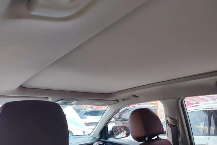 Used Kia Sportage R 2021 Ace 2.0L Splendid Edition Headliner