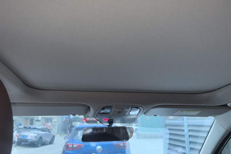 Used Kia Sportage R 2021 Ace 2.0L Splendid Edition Headliner