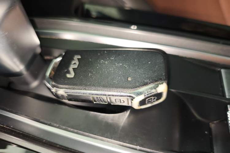 Used Kia Sportage R 2021 Ace 2.0L Splendid Edition Interior 1