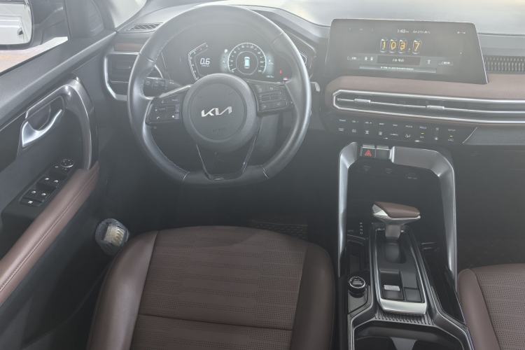 Used Kia Sportage R 2021 Ace 2.0L Splendid Edition Interior 2