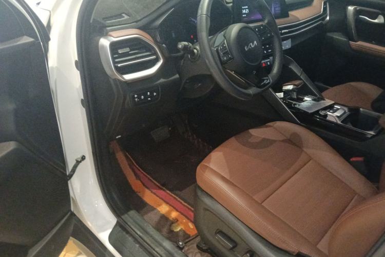 Used Kia Sportage R 2021 Ace 2.0L Splendid Edition Interior 3