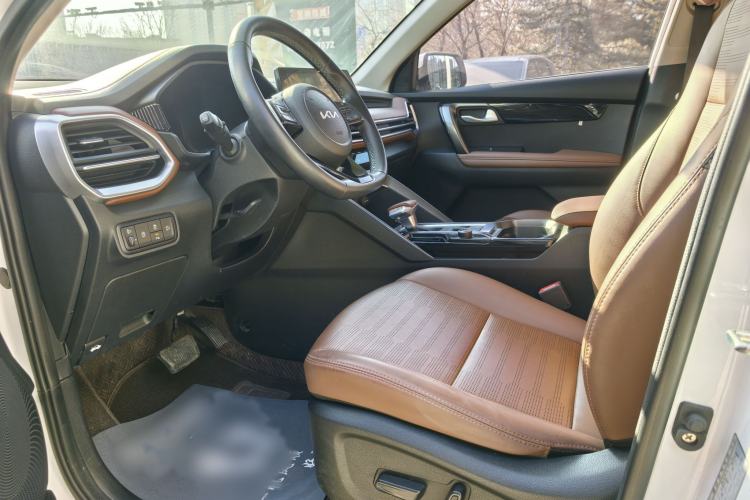 Used Kia Sportage R 2021 Ace 2.0L Splendid Edition Interior 3