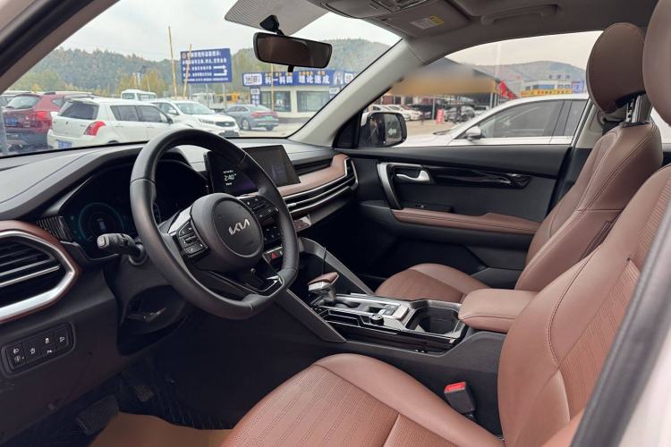 Used Kia Sportage R 2021 Ace 2.0L Splendid Edition Interior 3