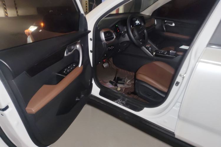 Used Kia Sportage R 2021 Ace 2.0L Splendid Edition Interior 3