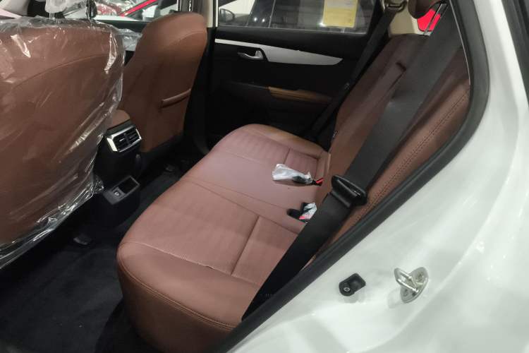 Used Kia Sportage R 2021 Ace 2.0L Splendid Edition Interior 4