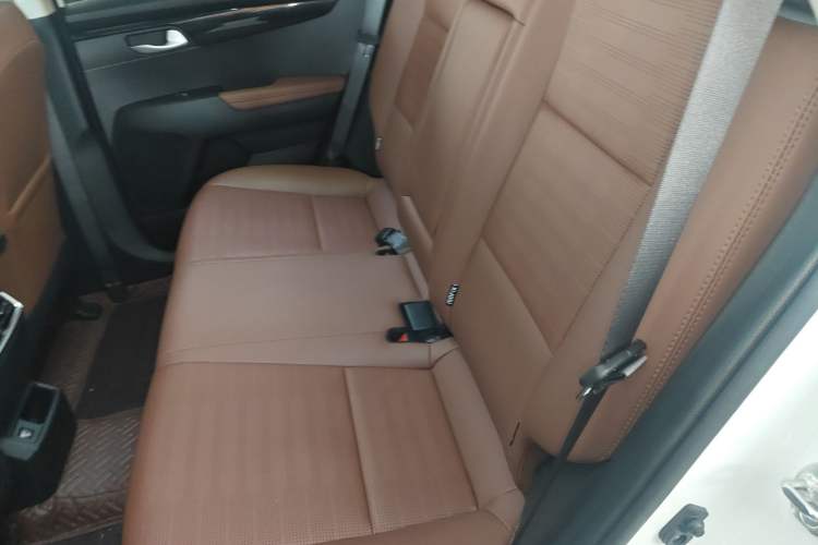 Used Kia Sportage R 2021 Ace 2.0L Splendid Edition Interior 4
