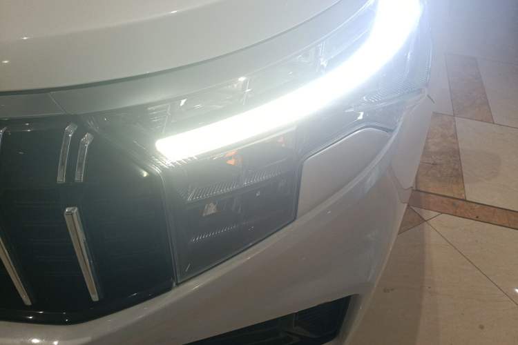 Used Kia Sportage R 2021 Ace 2.0L Splendid Edition Left Front Headlight