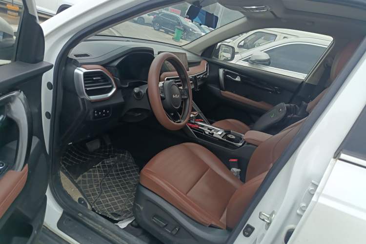 Used Kia Sportage R 2021 Ace 2.0L Splendid Edition Left Front Seat