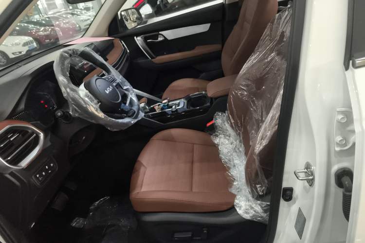 Used Kia Sportage R 2021 Ace 2.0L Splendid Edition Left Front Seat