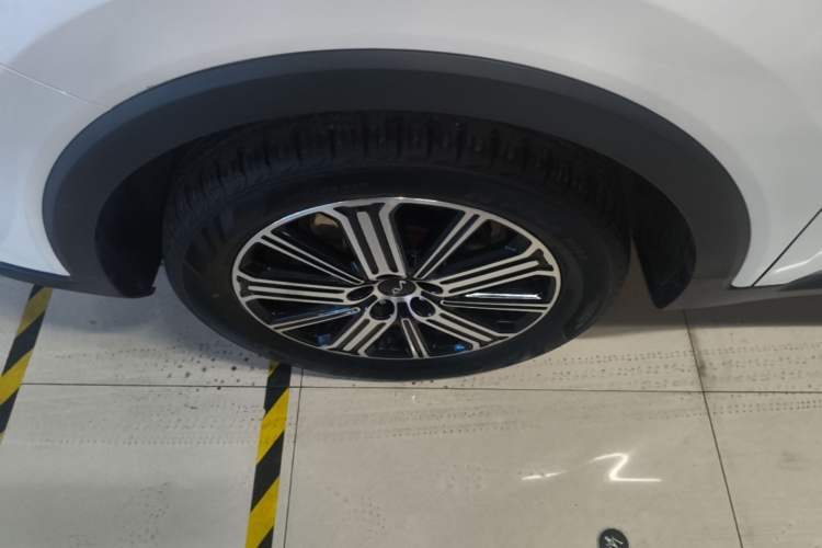 Used Kia Sportage R 2021 Ace 2.0L Challenge Edition Left Front Wheel Hub