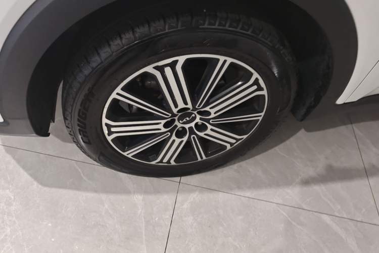 Used Kia Sportage R 2021 Ace 2.0L Splendid Edition Left Front Wheel Hub