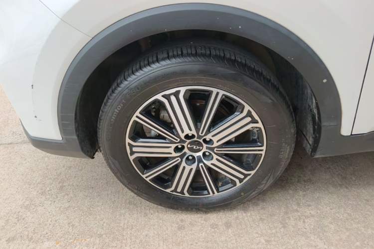 Used Kia Sportage R 2021 Ace 2.0L Splendid Edition Left Front Wheel Hub
