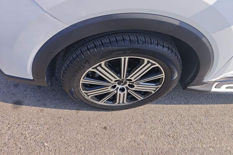 Used Kia Sportage R 2021 Ace 2.0L Splendid Edition Left Front Wheel Hub