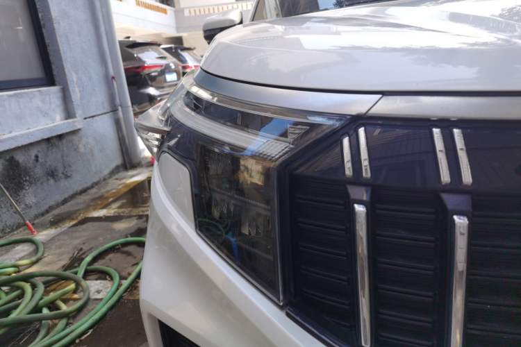Used Kia Sportage R 2021 Ace 2.0L Splendid Edition Right Front Headlight