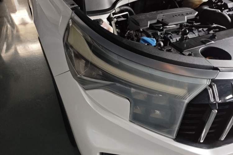 Used Kia Sportage R 2021 Ace 2.0L Splendid Edition Right Front Headlight